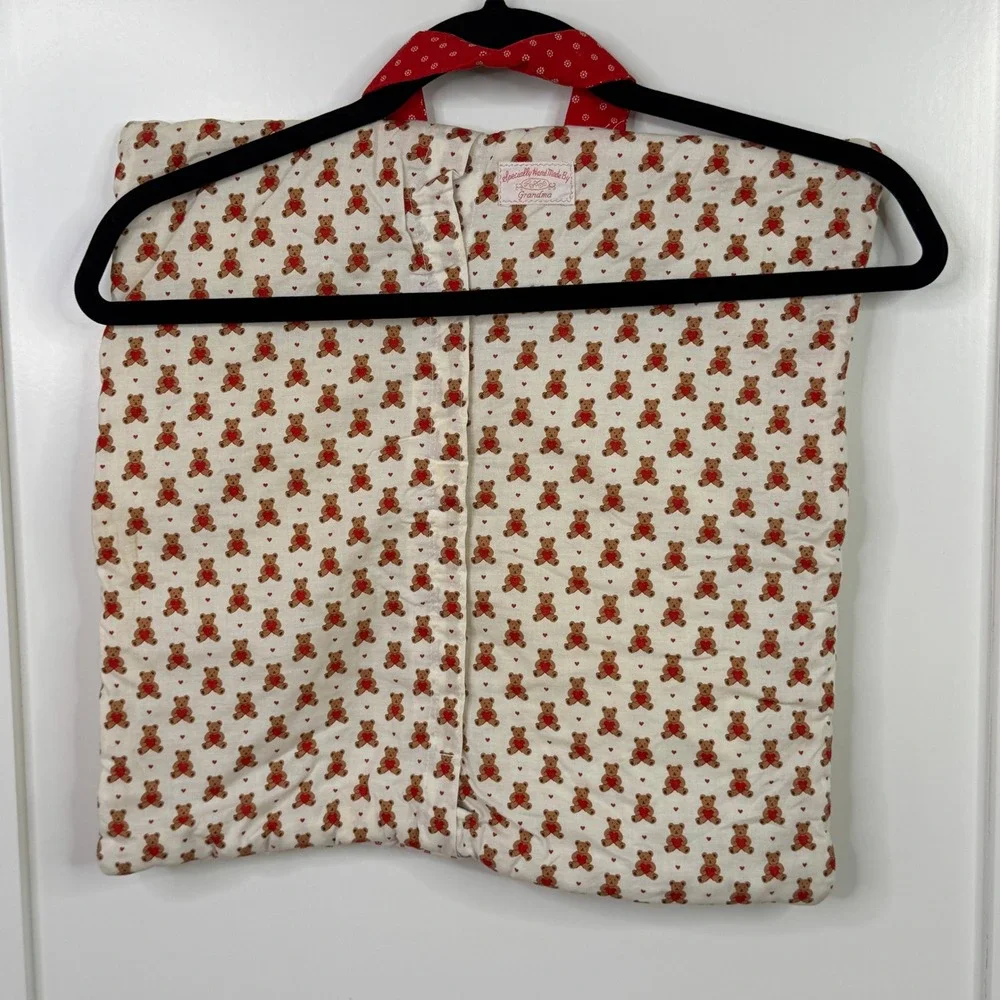 Handmade Quilted Throw Pillowcase Teddy Bear Christmas Square 16 x‎ 16 Grandma
